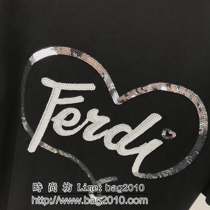 FENDI芬迪 19ss新款 情人節限定款 愛心珠片logo 純棉黑色短袖 高版本情侶款 ydi2534